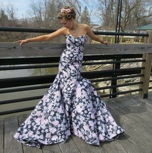 Floral Camille La Vie Dress